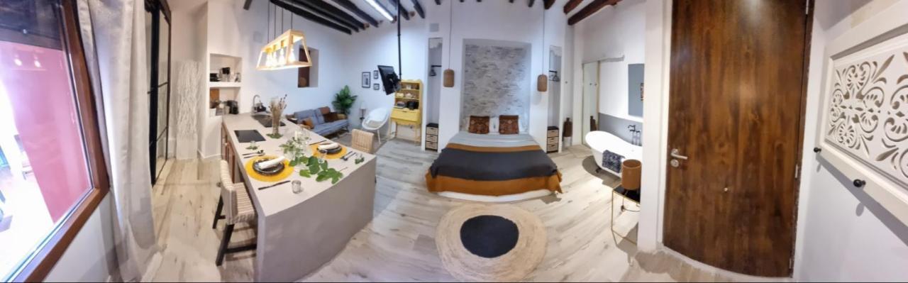 Lofts Amantes De Toledo -Loft Sagrario Apartment Bagian luar foto
